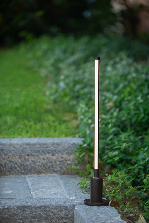 Lucide LORNEX - Spot de jardin - LED - 1x6W 3000K - IP54 - Noir - ambiance 1